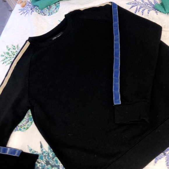 Sweatshirt with Blue and OffWhite Velvet Stripes - Picture 2 of 2